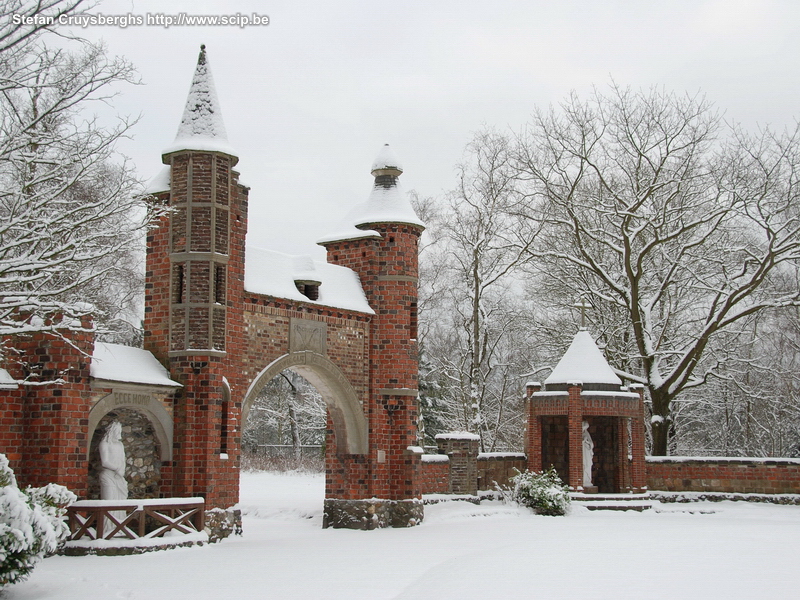 Lommel in de winter Enkele foto's van verschillende plaatsen in Lommel gedurende de witte en ijskoude tweede week van 2009. Stefan Cruysberghs